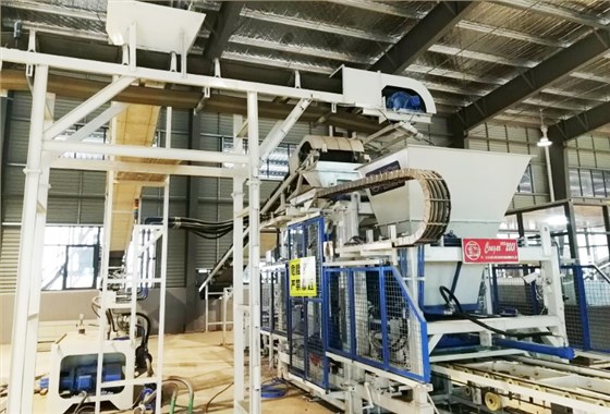 全自動(dòng)建筑垃圾制磚機(jī)