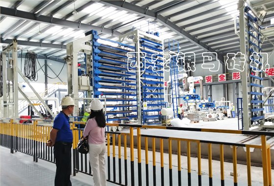 建筑垃圾制磚全套設(shè)備：讓城市&ldquo;負(fù)資產(chǎn)&rdquo;實(shí)現(xiàn)循環(huán)再生！