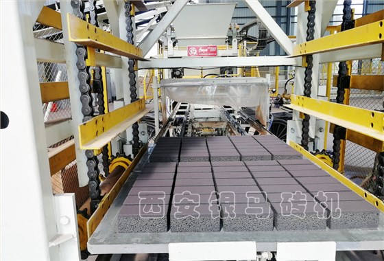 礦山尾砂制磚機(jī)：尾砂治理經(jīng)濟(jì)實(shí)用的選擇