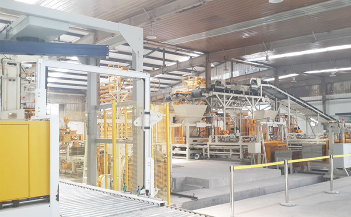 智能砌塊磚機(jī)廠家提供人造石材全自動生產(chǎn)線設(shè)備