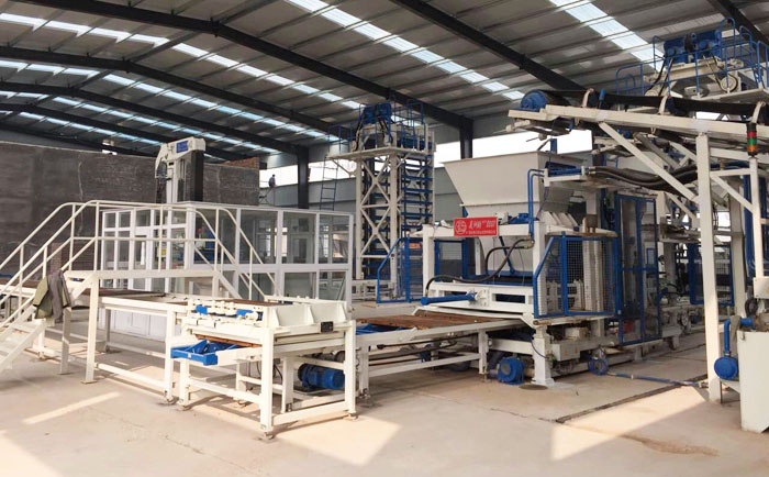 建筑垃圾制磚機將建筑垃圾“變身”綠色環(huán)保墻材