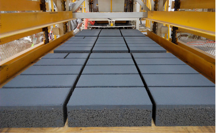 透水磚制磚機(jī)廠家為您深度剖析“透水磚”的哪些事? 透水磚制磚機(jī)廠家為您深度剖析“透水磚”的哪些事?