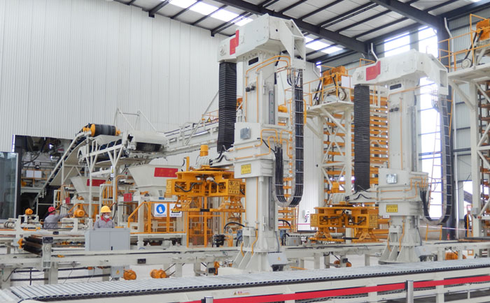 全自動透水磚機(jī)生產(chǎn)線需嚴(yán)格遵守的標(biāo)準(zhǔn)工藝流程 全自動透水磚機(jī)生產(chǎn)線需嚴(yán)格遵守的標(biāo)準(zhǔn)工藝流程