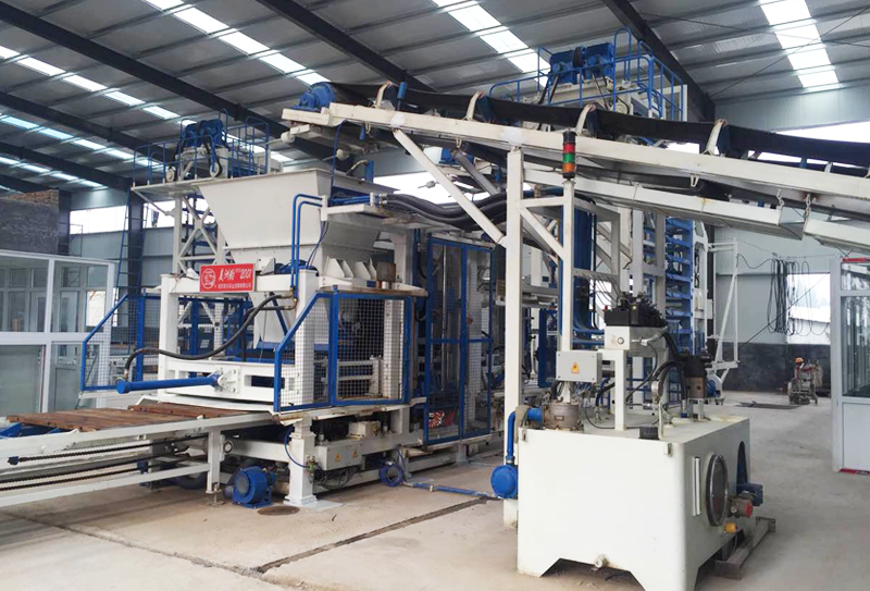 空心水泥磚機技術不斷革新獲得更多市場 空心水泥磚機技術不斷革新獲得更多市場