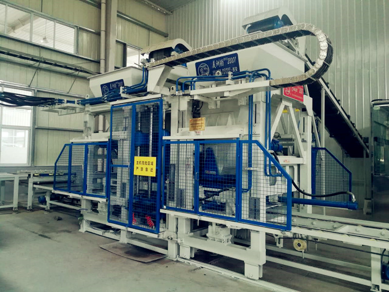 嚴(yán)寒冬季對全自動免燒磚生產(chǎn)線的影響