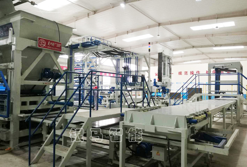 建筑垃圾再生磚設(shè)備：用戶(hù)選擇磚機(jī)的側(cè)重點(diǎn)是什么？