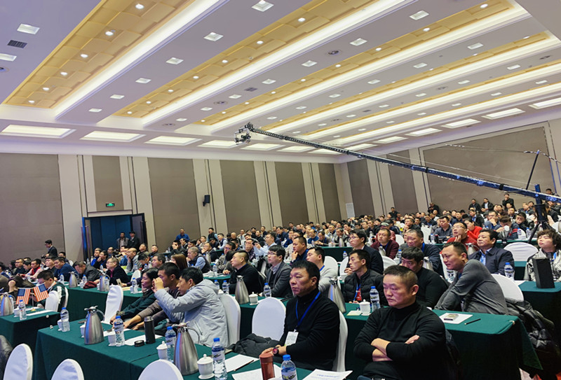 千人大會展商風(fēng)采——西安銀馬建筑垃圾資源化利用及全能磚、石一體機(jī)成套設(shè)備