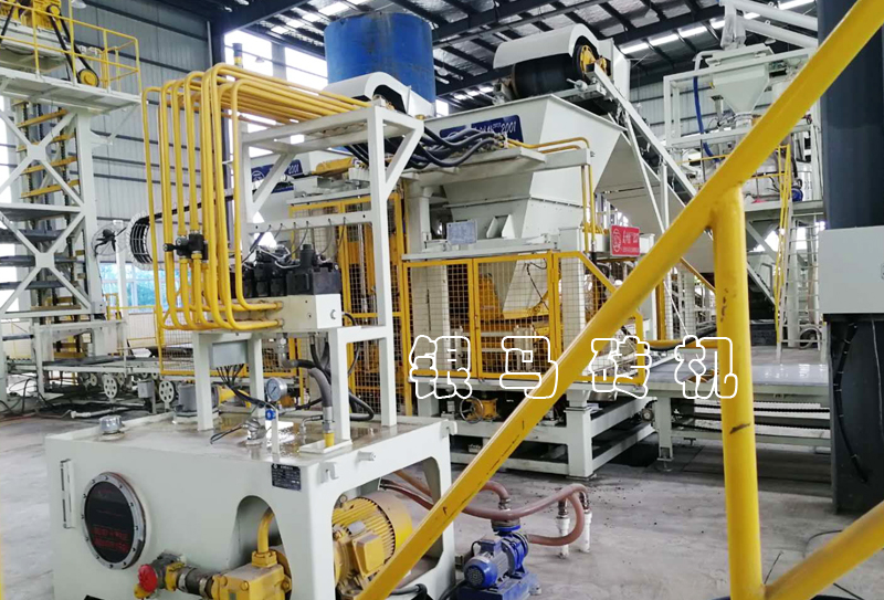 水泥彩磚設(shè)備：透水磚機(jī)如何預(yù)防故障的發(fā)生？