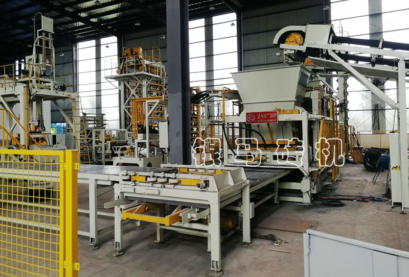 免燒透水磚設(shè)備：免燒磚機(jī)如何降低設(shè)備維修成本和事故風(fēng)險(xiǎn)？