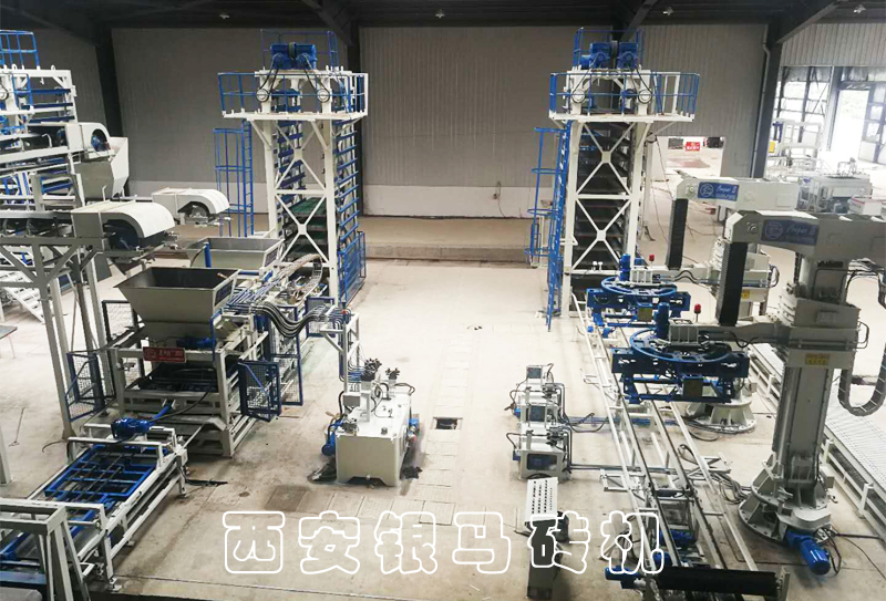全自動制磚設備：免燒磚機帶領綠色示范，自主創(chuàng)新突破！