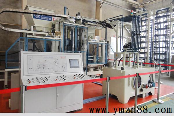 銀馬砌塊成型機(jī) 銀馬砌塊成型機(jī)