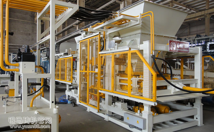 混凝土砌塊成型機(jī)